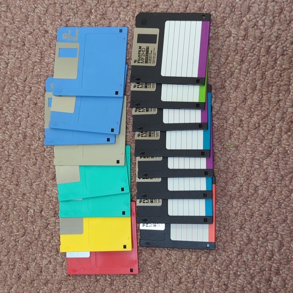 NWOT 16 Blank 3 1/2" Floppy Disks - Picture 2 of 4